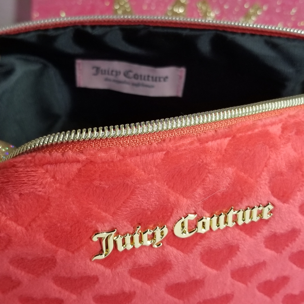 Juicy Couture Red Valor with Hearts Cosmetic Travel Bag New - Picture 6 of 14